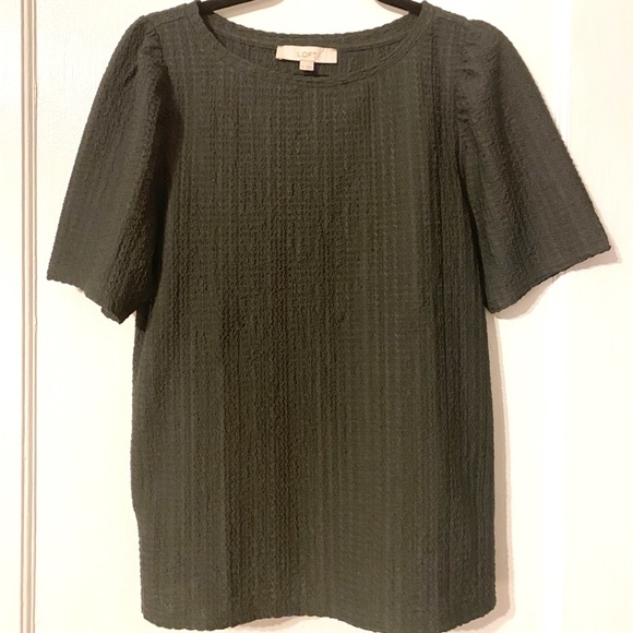 LOFT cuffed sleeve blouse like new! - Picture 1 of 4